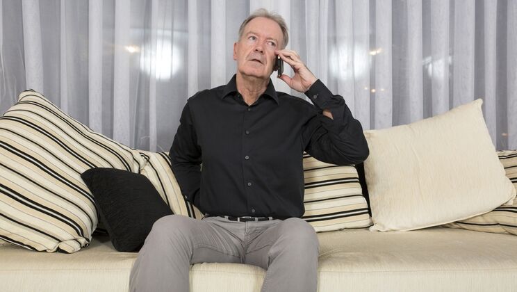 [Oldje] - Young Skinny Massage Model