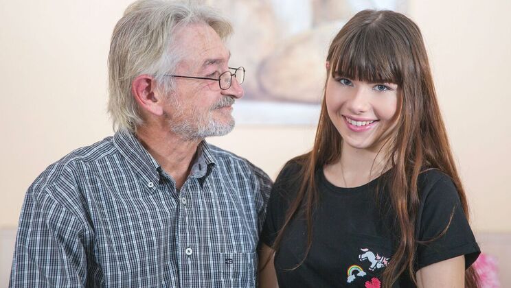 [Oldje] - Maid with Piercing Gives Passionate Kissing - Luna Rival - Olivier