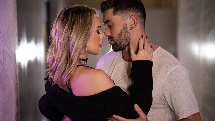 [TransAngels] - Chris Damned Takes a Natural Blonde - Emma Rose - Chris Damned