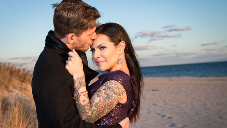 [TransSensual] - TS Foxxy's Wild Ride Scene 2: Shemale Style - TS Foxxy