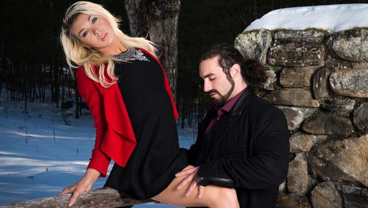 TS Blonde Shemale Fun Scene 1