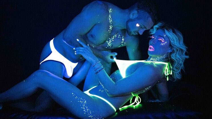 [TransAngels] - Glowing Hardcore Blowjob - Dante Colle - Emma Rose