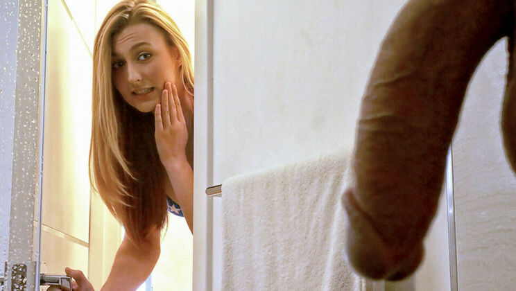 [SpyFam] - Sexy Stepsis Serves Her Country And Bro