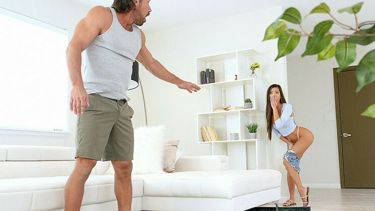 [SpyFam] - Intimate Stepbody Massage Experience - Vina Sky