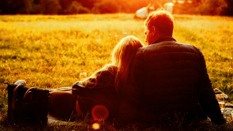 [SexArt] - Alecia Fox Gets Wet and Wild Behind the Scenes - Alecia Fox - Michael Fly