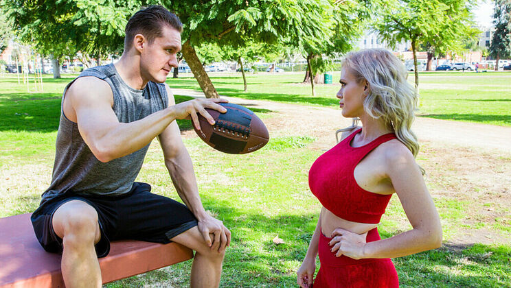 [Thundercock] - Casca Akashova Gives Deepthroat Blowjob to Football Captain