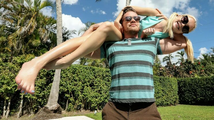 [Don'tBreakMe] - Blonde Tattooed Girl Begs For Dick