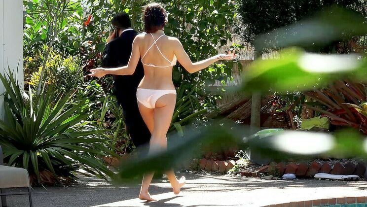 Stevie K Foxx Gives a Sloppy Wet Blowjob