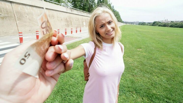 [PublicPickups] - She Loves Big Cock And Cash