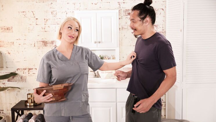 [NuruMassage] - Uncle's Big Ass Blowjob Treat