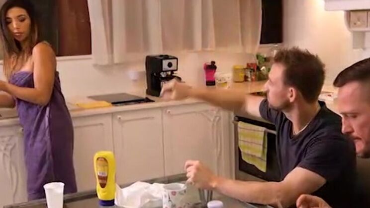 [PornWorld] - Pornstar Brunette BnB - Erik Everhard - Frida Sante - Yanick Shaft