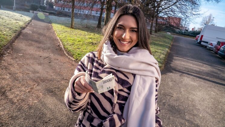 [PublicAgent] - Sexy French Chick's Bubble Butt Ride - Martin Gun - Lena Coxx