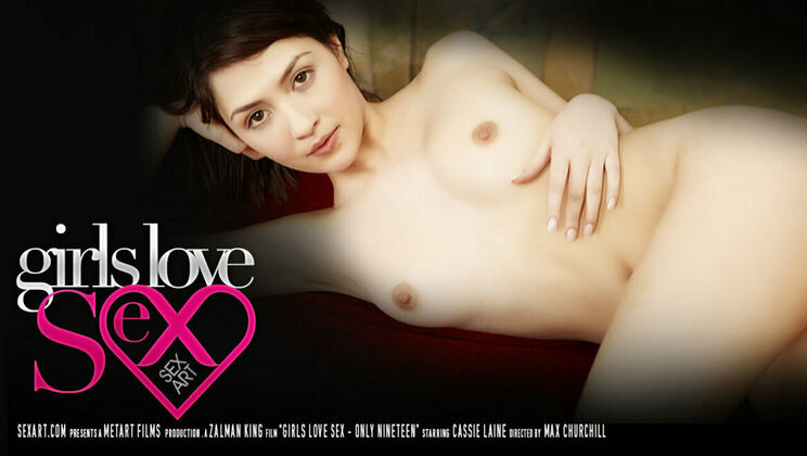 [SexArt] - Sweet Nineteen and Horny - Cassie Laine