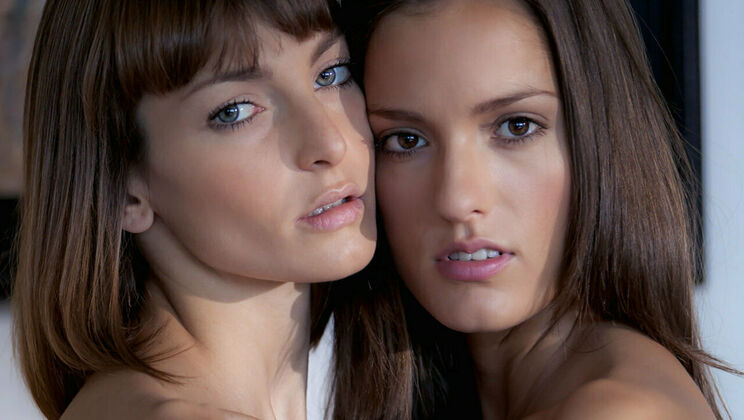 [SexArt] - Pussy Licking Adventures 2 - Silvie Luca - Flora