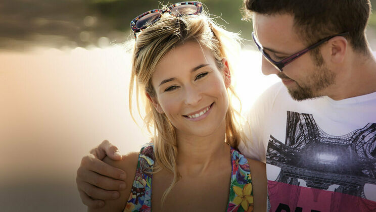 [SexArt] - Gorgeous Blonde in Lingerie Gets Handjob - Lola Reve - Franck Franco