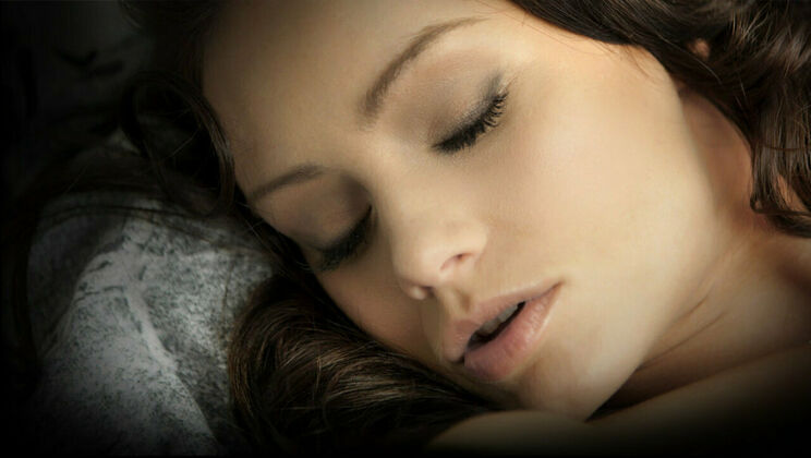 [SexArt] - Sophie's Hairy Pussy Blows Strong - Sophie Lynx