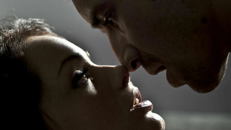 [SexArt] - Spanish Seduction - Hot Sex with Luna - Luna - Sophie Lynx - Whitney Conroy - Franck Franco