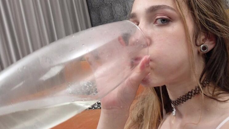 [ErikaKortiStudio] - Double Blowjob and Ass Fuck for Ellie Wain