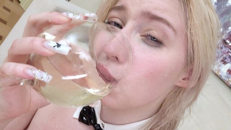 Teen Gangbang: Kira Viburn Takes 5 Big Cocks Deep