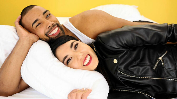 [HotGuysFuck] - Mina Moon's Asian Lips Wrap Around Jaxson Briggs' Dick - Mina Moon - Jaxson Briggs