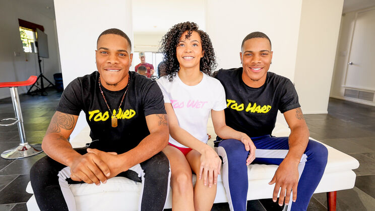 [HotGuysFuck] - Black MMF Action: Laylani Wyld Meets Dee and Jay King - Laylani Wyld - Jay King - Dee King