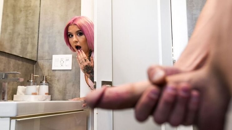 [MyPervyFamily] - Stepsis Wants It Huge - Luna Legend - Chris Lockwood