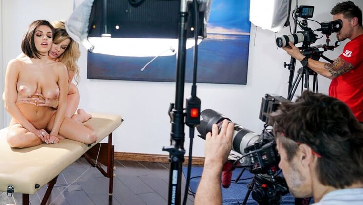 Blonde Blonde Lesbians: Darcie and Adriana BTS