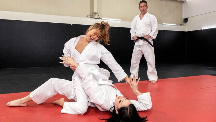 Short Hair, Don't Care - Pussy Licking Action