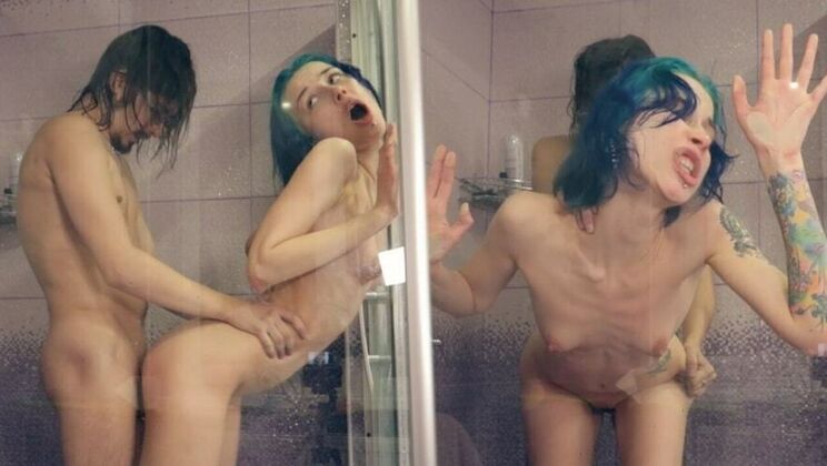 Petite Teen Laruna Loves Hardcore Sex