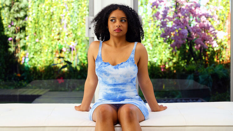 [NetVideoGirls] - Hadiya Tries Out - Hadiya