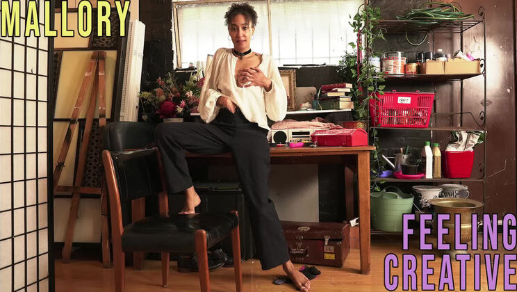 Skinny Mallory Loves Sex Toys