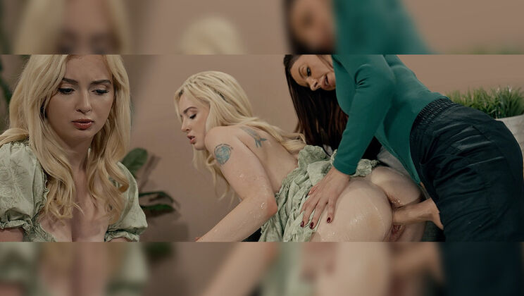 [FutanariXXX] - Blonde Bombshells: Facial Fun