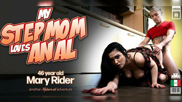 [Mature.nl] - Stepmom Mary Rider’s Big Ass and Tits in Hardcore Kitchen Anal Scene - Mary Rider - Benny Banana