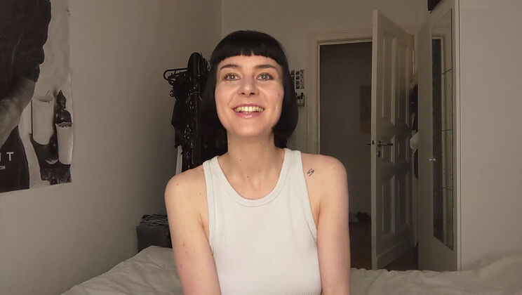 Delfine’s Hot Orgy with Sexy Girls