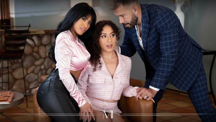 Lesbian Trio: Cumshot and Facial