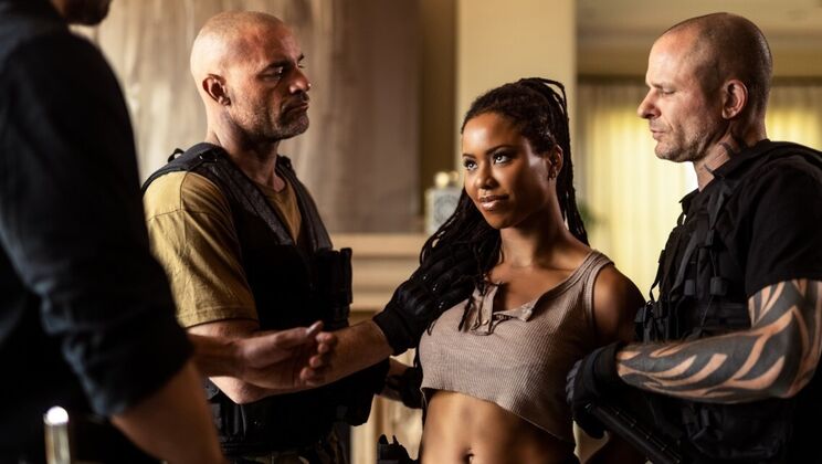 [DigitalPlayground] - Kira Noir Reverse Cowgirl Ride on Muscular Man - Kira Noir - Alex Jones