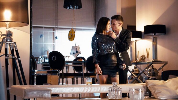 [Brazzers] - Muscular Charlie Dean Pounds Liya Silver's Innie Pussy - Charlie Dean - Liya Silver